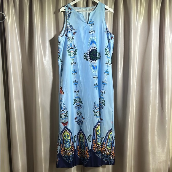 Elegant Blue Patterned Maxi Dress - Picture 1 of 5